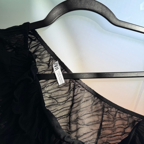 Zara Ruffle Asymmetrical Top - Picture 3 of 4